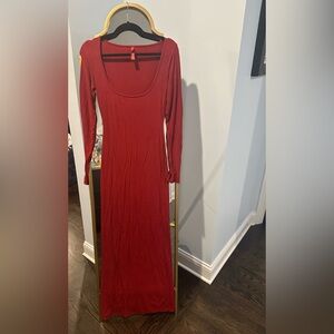 SKIMS LONG SLEEVE DRESS